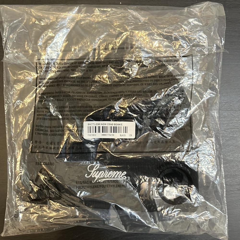 Supreme Skittles New Era Beanie Black - Picture 4 of 4